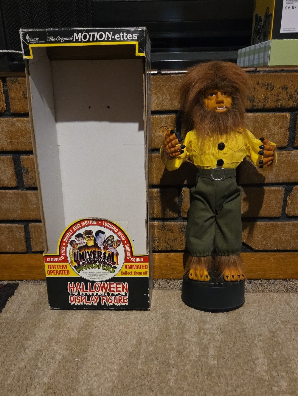 The Wolfman 1992 Display Figure